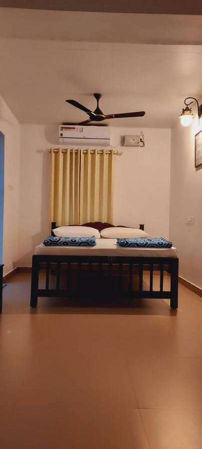 Seaside Homestay Thiruvananthapuram Szoba fotó